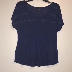 Short sleeve top